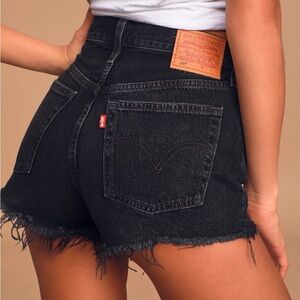 Size 26 | Levi’s | 501 Original High Rise Black Cut-Off
Denim Shorts